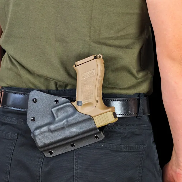 Not every carry position needs to follow the crowd. The C914 takes a different angle, literally. Designed for 5–6 o’clock carry with a strong cant and a custom-molded U.S. Kydex fit.