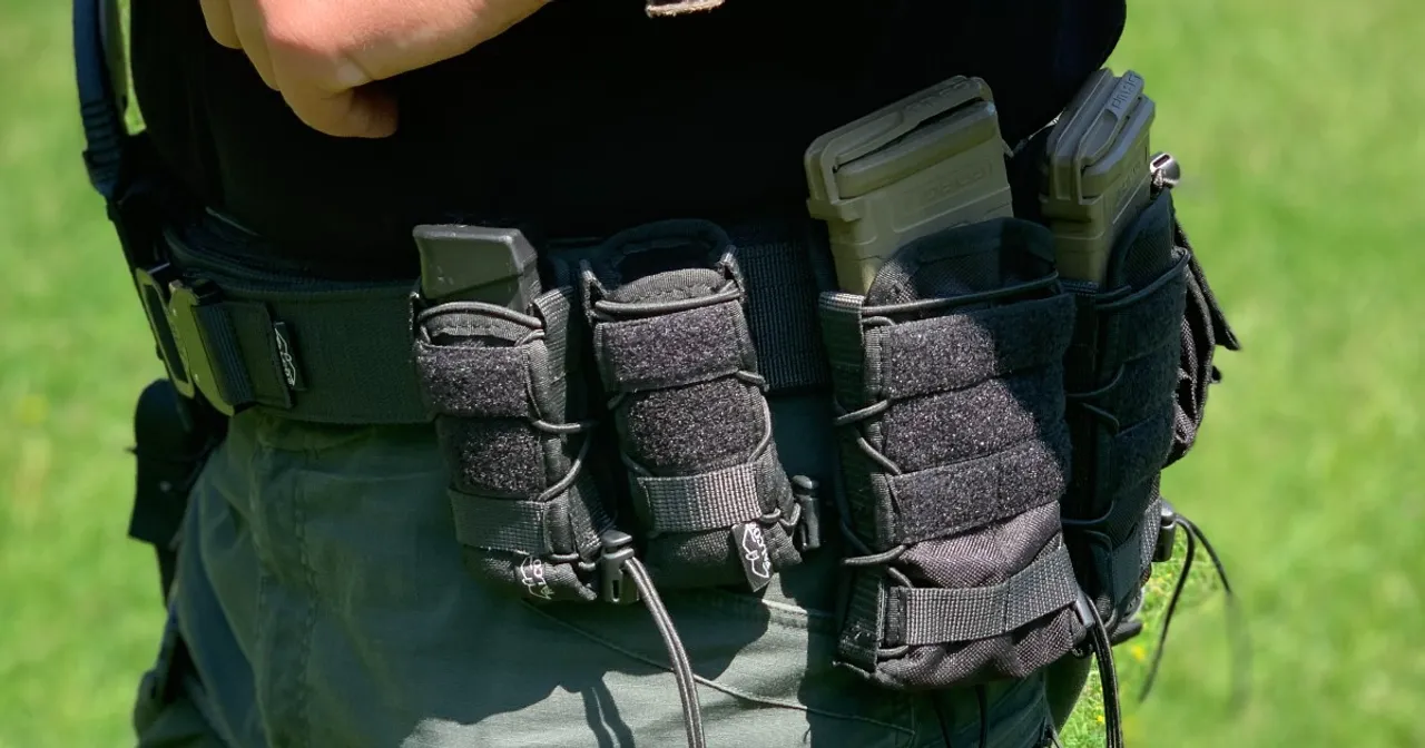 AR15 magazine pouch