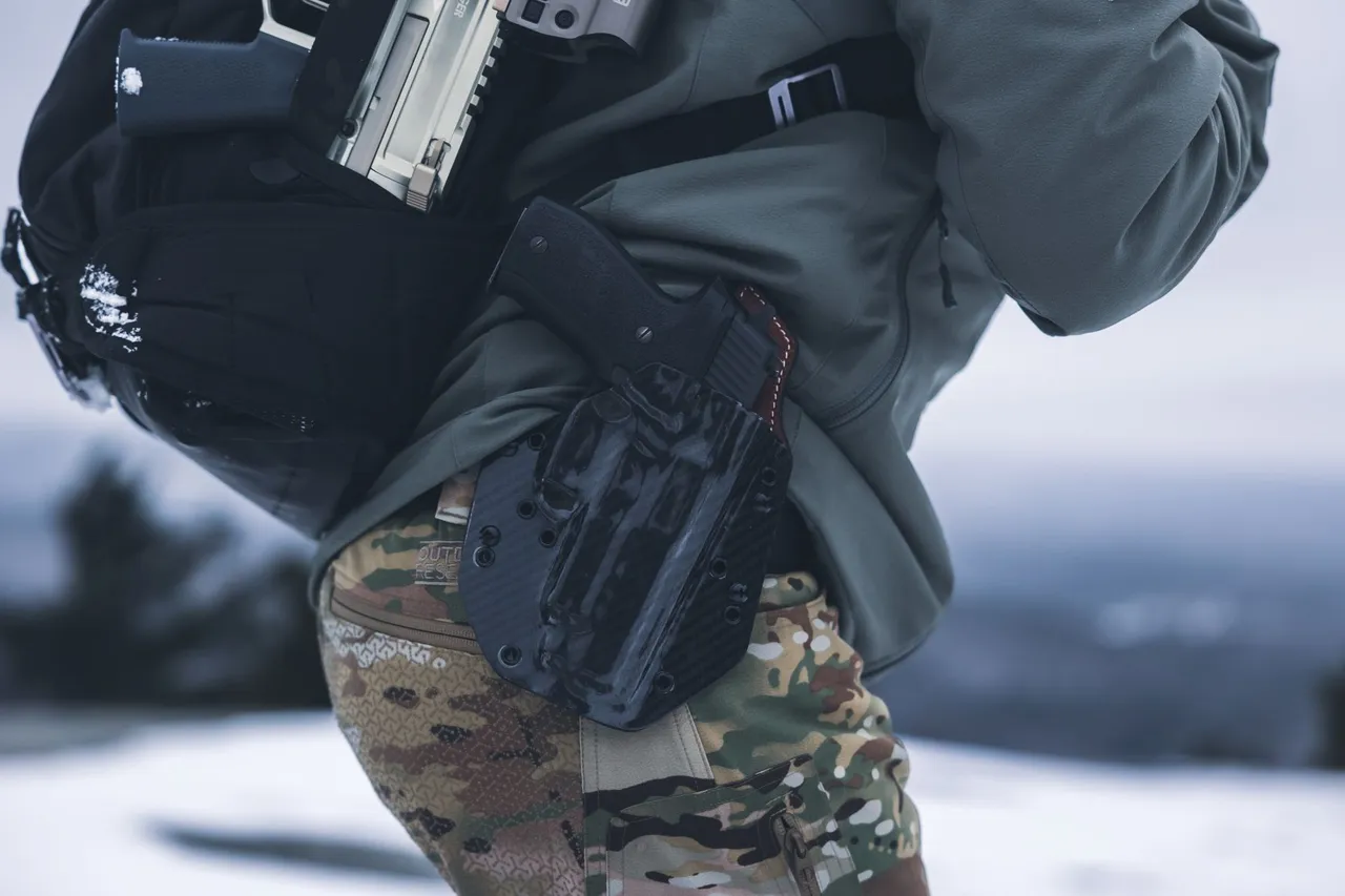 Hybrid Carbon Fiber Holsters CX92