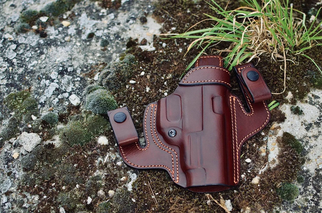 Kožené puzdro Sig P320 Kožené puzdro Sig P320