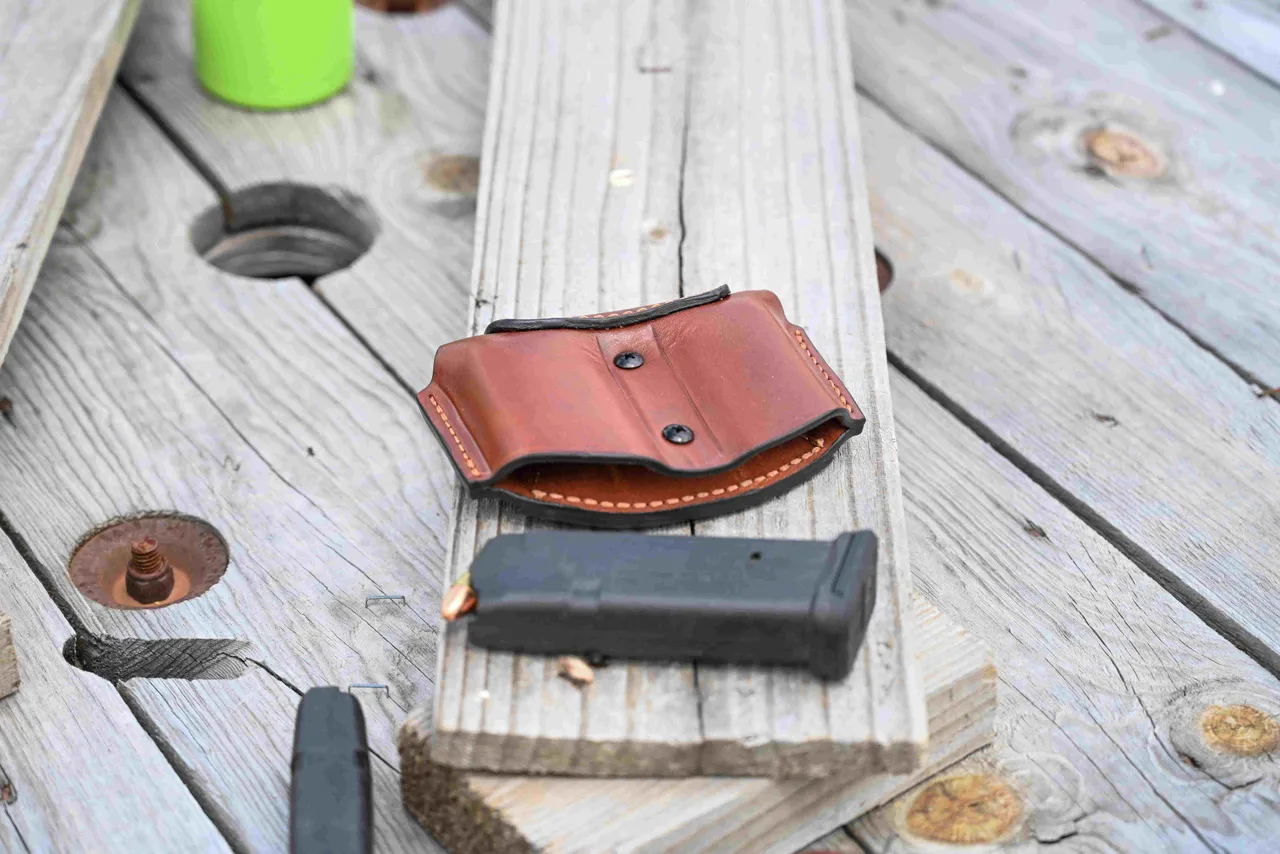 Leather Double Mag Pouch for Glock