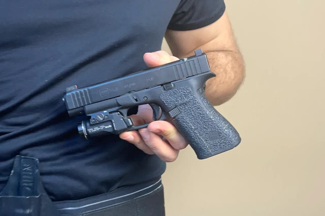 Tritium sights on a Glock 19 Tritium sights on a Glock 19