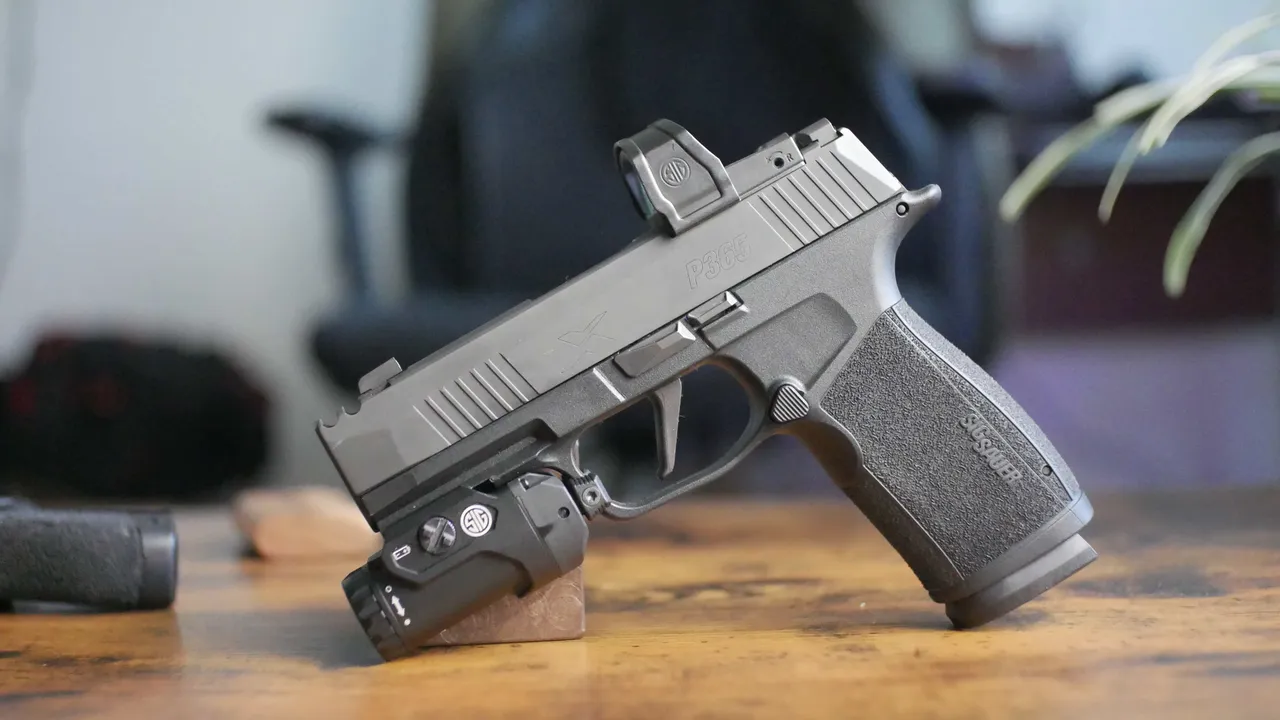 Sig Sauer P365 XMacro