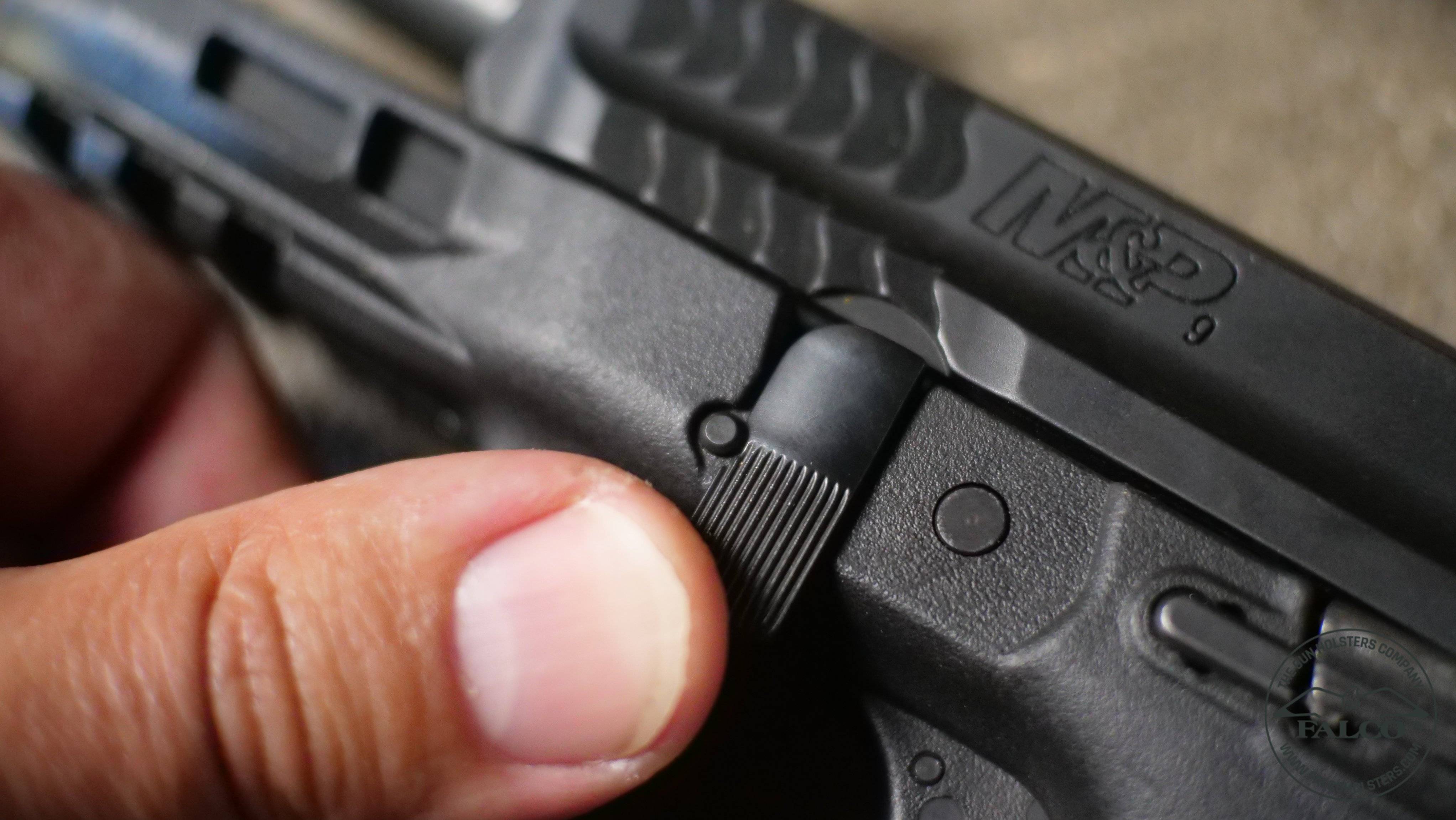 How to reach deactivation lever on M&P