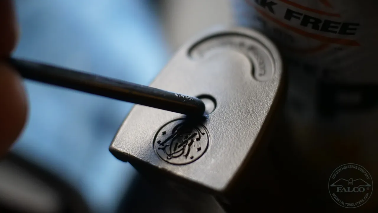 How to disassemble M&P magazine