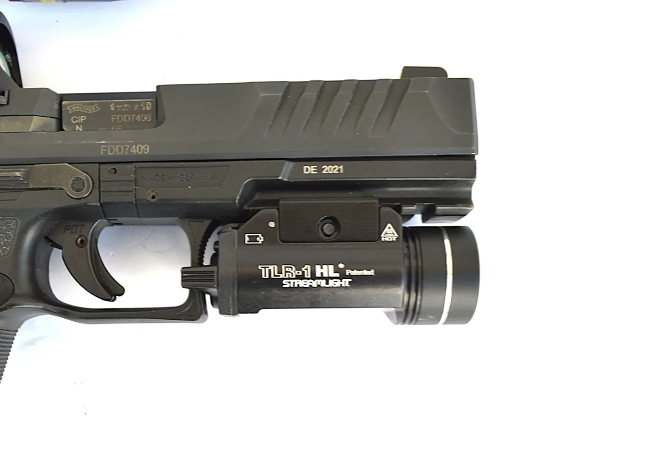 Streamlights TRL 1 light is service grade