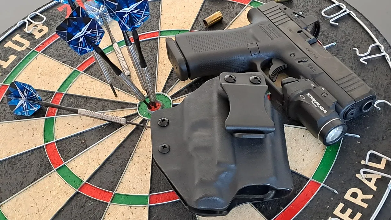 Kydexové puzdro pre Glock 19 so Svetlom Kydexové puzdro pre Glock 19 so Svetlom