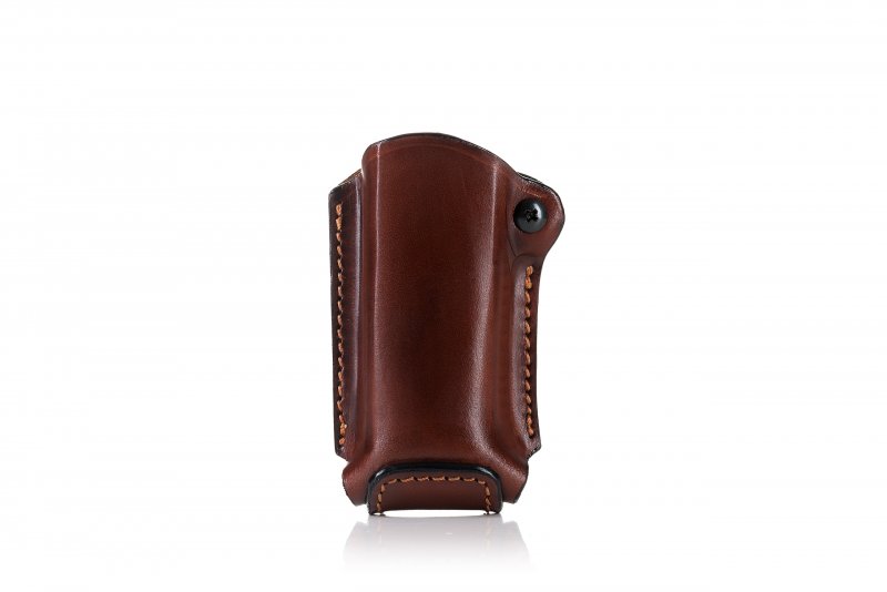 Single magazine open top pouch with retention screw