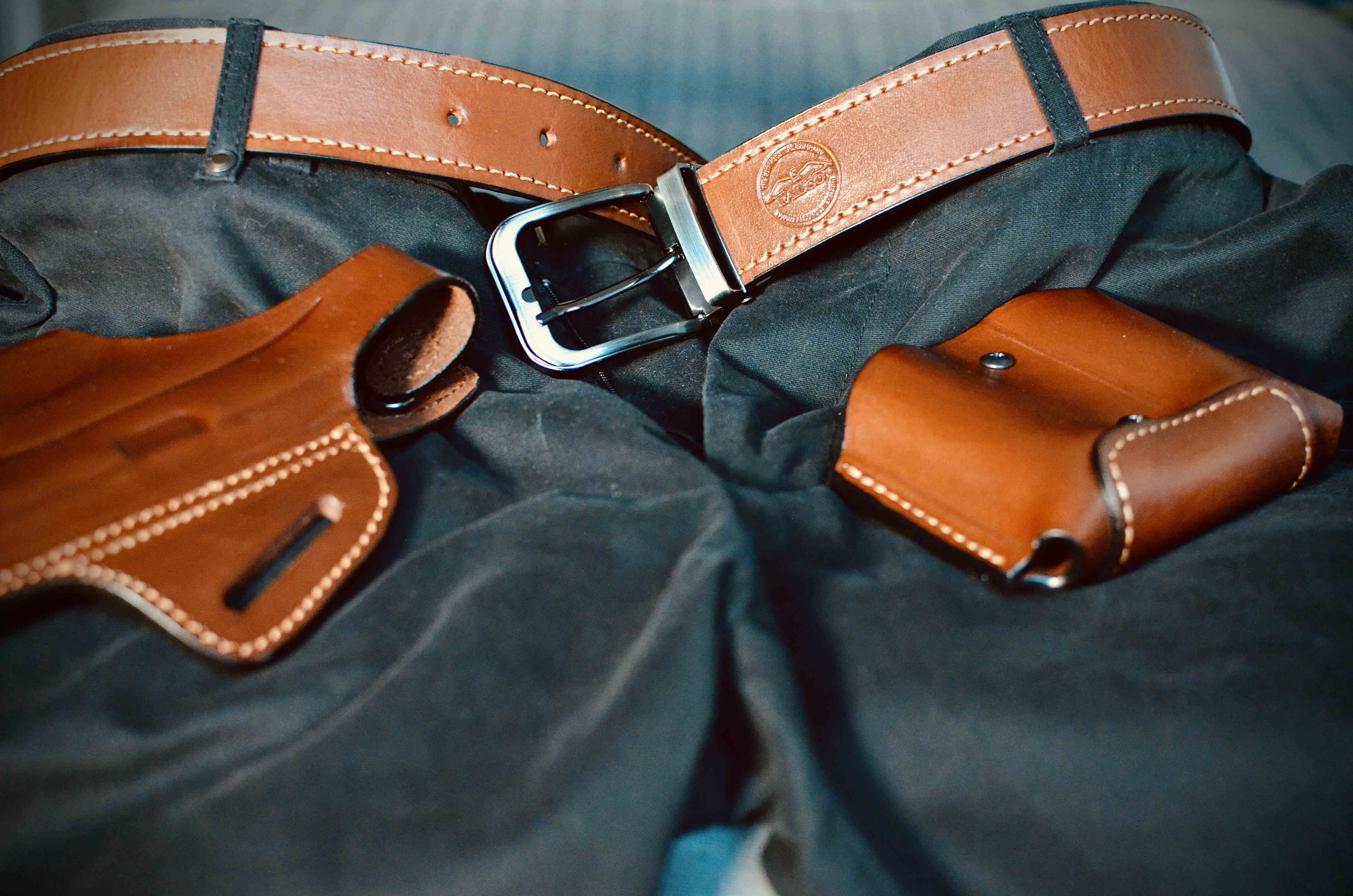 IV. Finding the Perfect Balance: Fashion and Functionality in Holsters