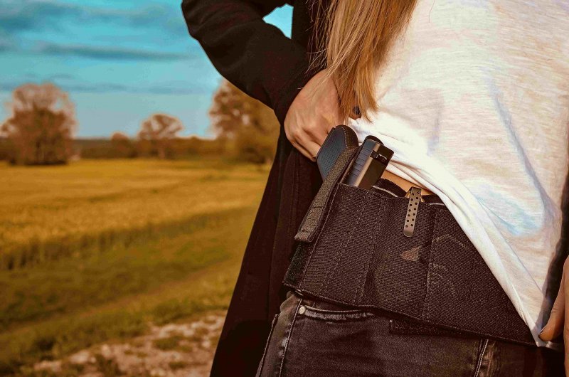 Semi-Breathable Belly Band Holster for Guns with Light
